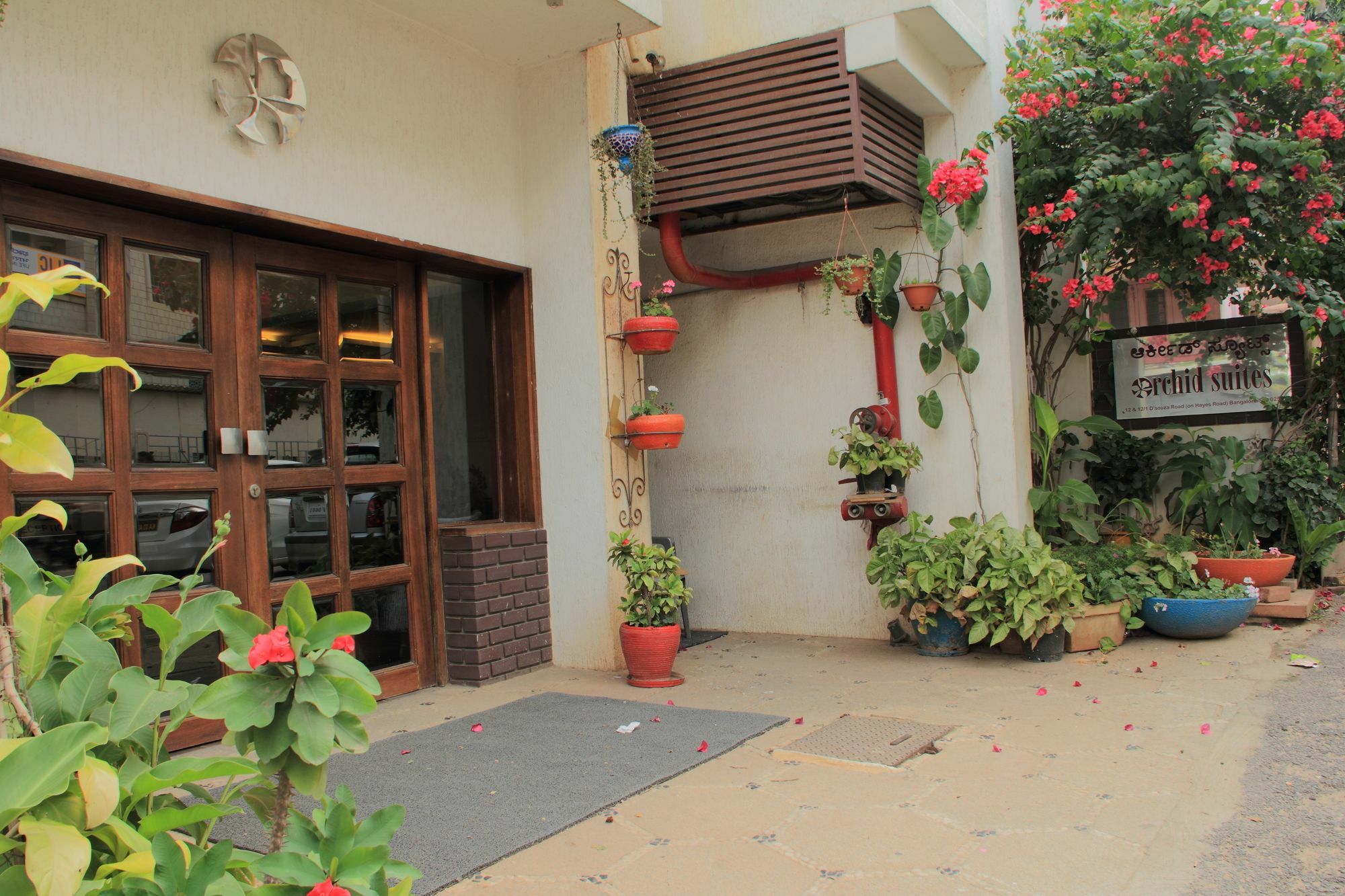 Orchid Suites - A Boutique Hotel Bangalore Off Residency Road Dış mekan fotoğraf